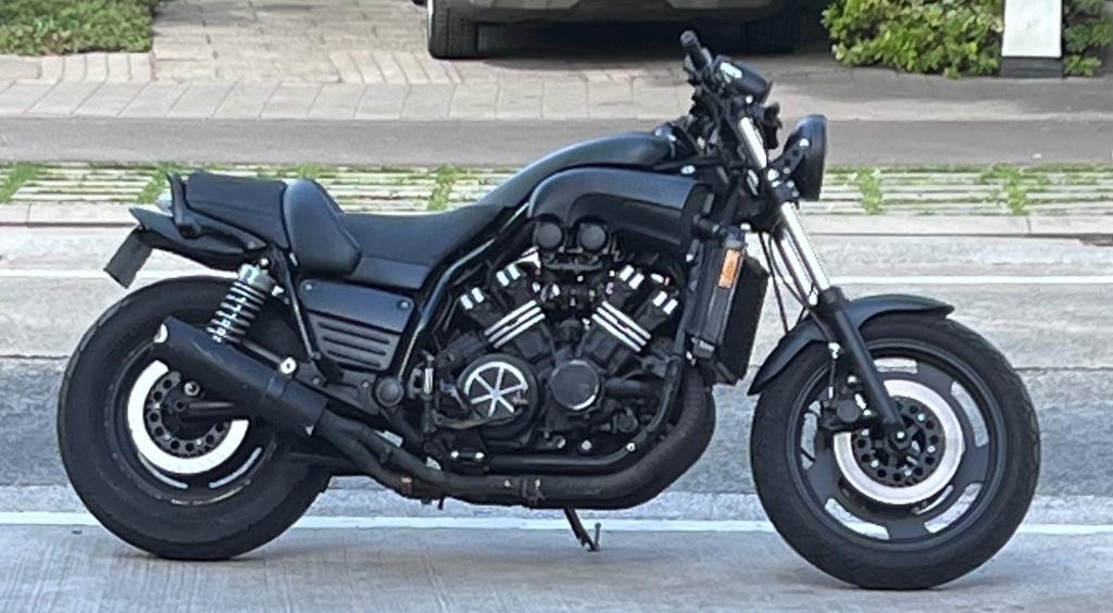 Yamaha V MAX, Occasion, 4 cilinders, Motorrijbewijs A, Meer dan 35 kW