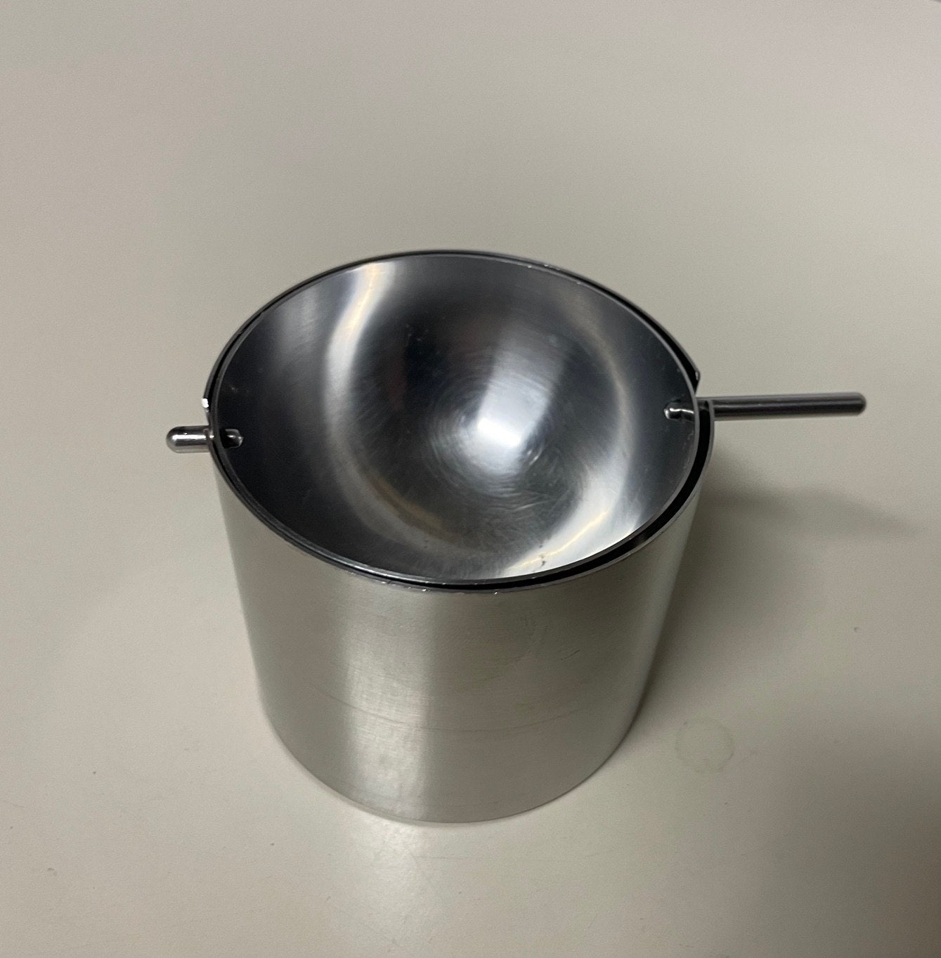 Stelton roterende asbak, Ophalen, Overige typen, Grijs, Metaal