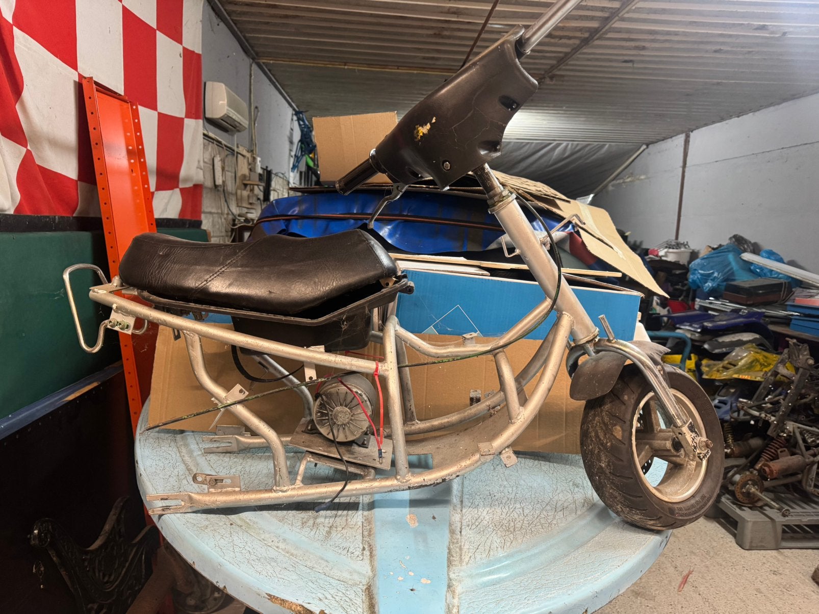 Mini scooter Frame met Kuipdelen - Project, Enlèvement, Utilisé