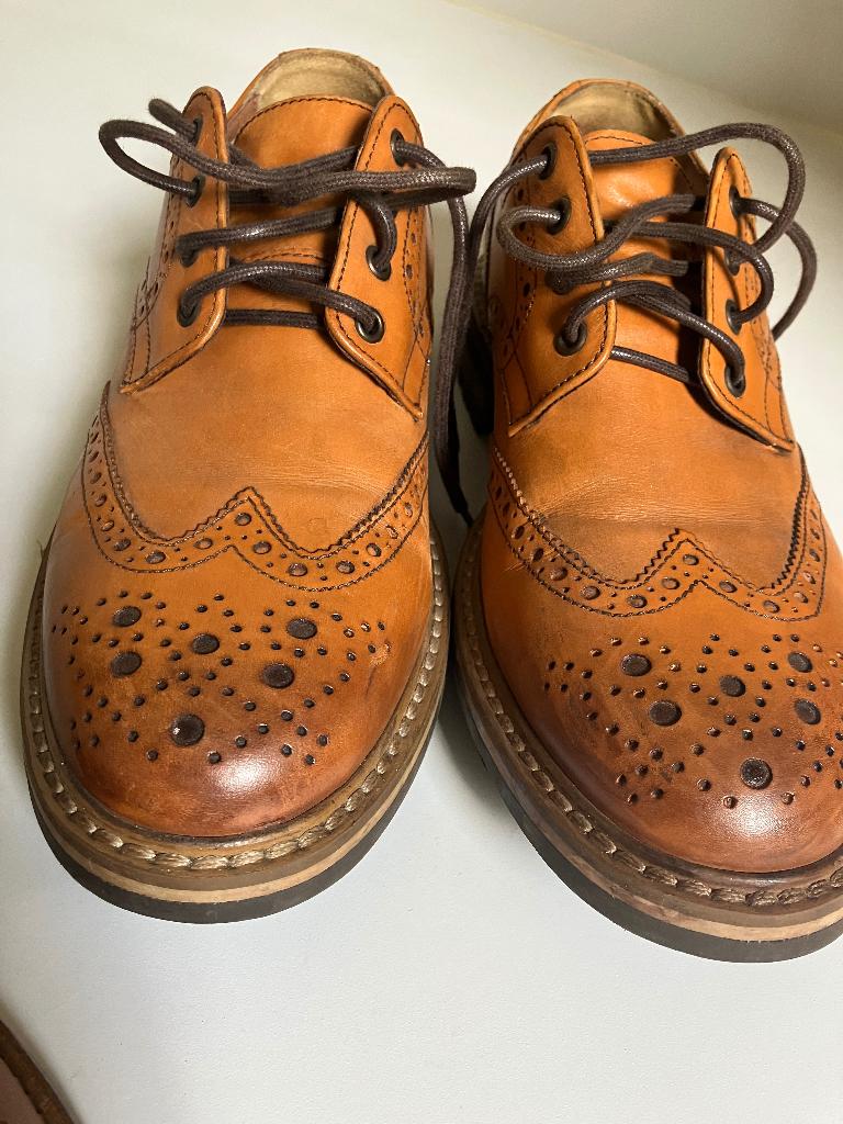 Sacha Brogues - Maat 43, Ophalen, Bruin, Zo goed als nieuw, Veterschoenen
