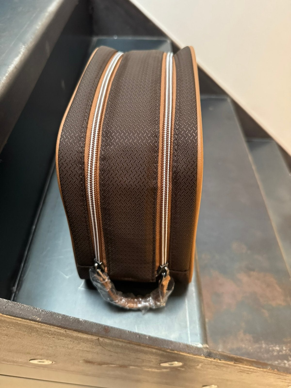 Trousse de toilette, Enlèvement, Neuf