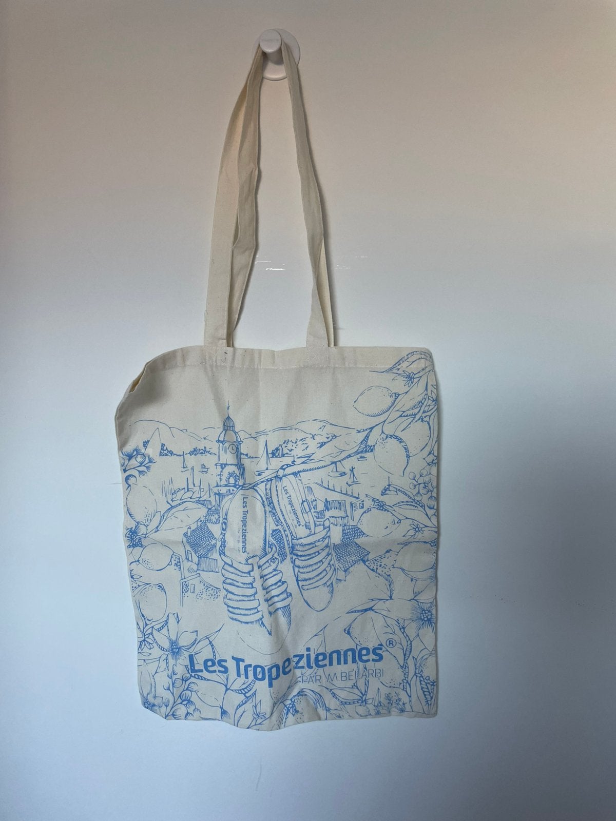 Sac de plage Les Tropéziennes, Neuf, Enlèvement ou Envoi, Beige, 40 à 60 cm