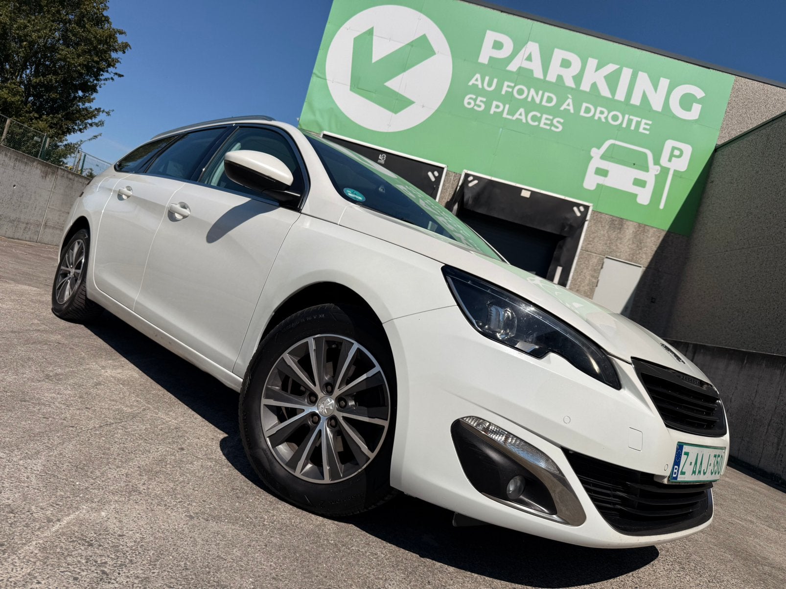 PEUGEOT 308 SW / 110.000km, Euro 6, Entreprise, Boîte manuelle, Noir