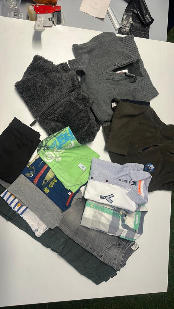 Paquet pour garçon taille 140, Enlèvement, Comme neuf, Garçon, Pantalon