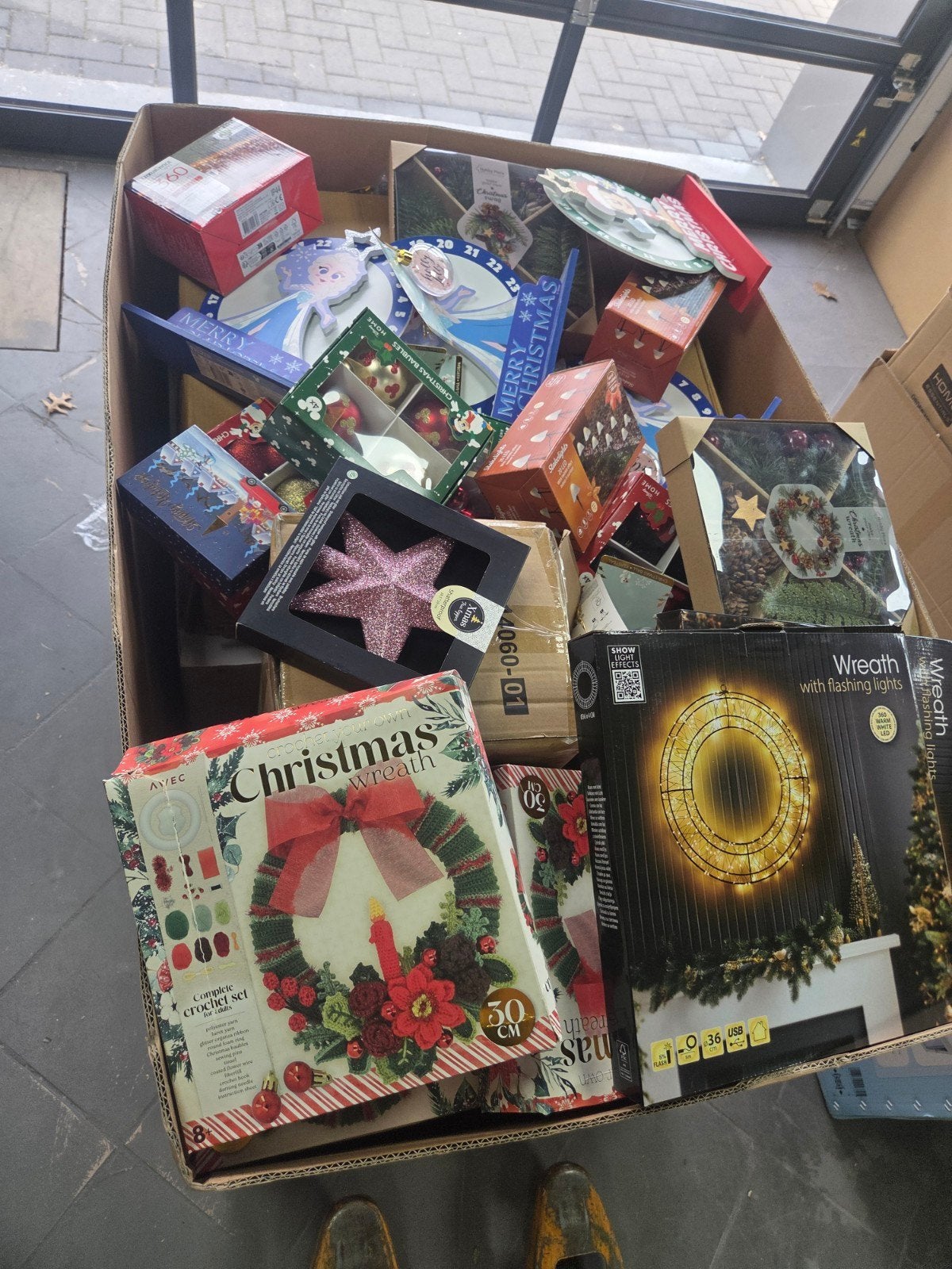 pallet kerst artikele, Enlèvement