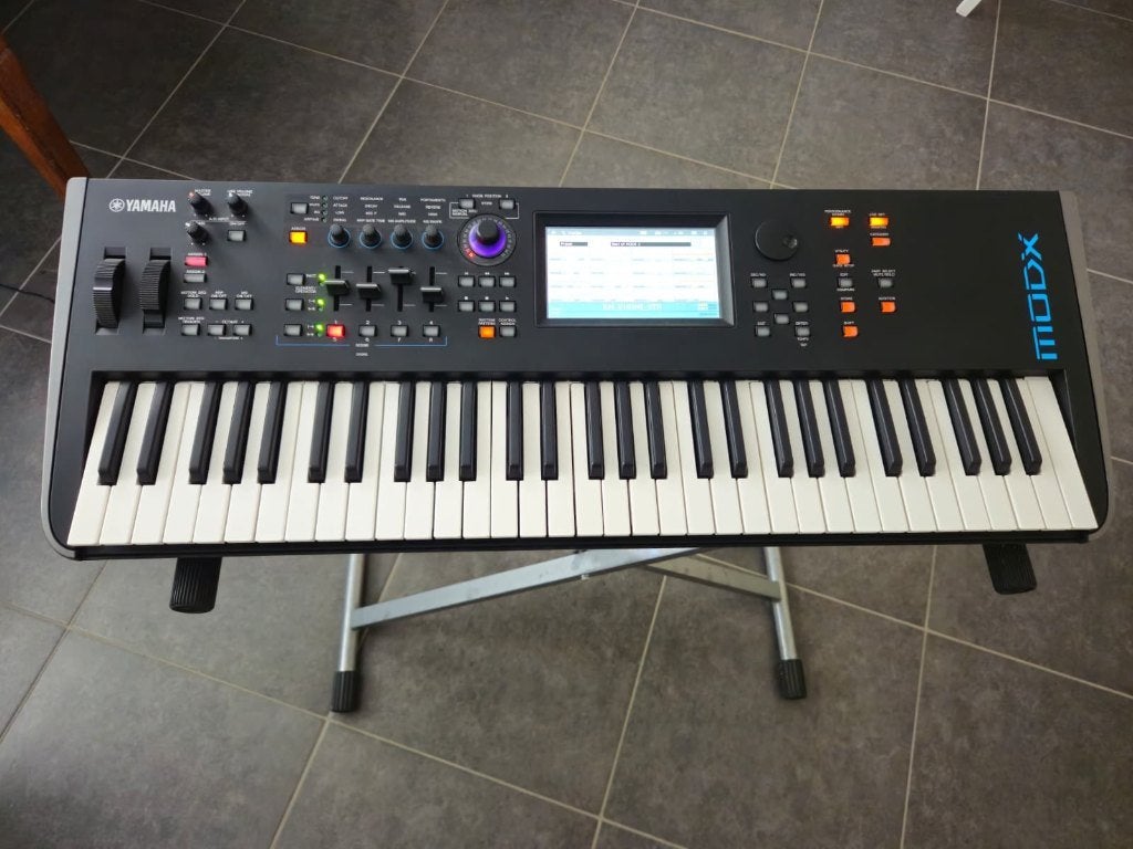 Synthé Yamaha MODX-6, 61 touches, Enlèvement ou Envoi, Yamaha, Avec valise ou flightcase