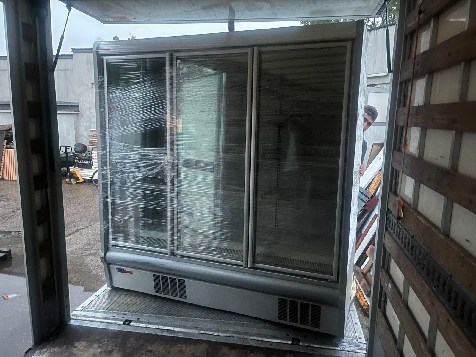 koelvitrine/koelkast/frigo/wandkoeling/rvs koelkast/diepvrie, Ophalen, Gebruikt, 200 liter of meer, 60 cm of meer