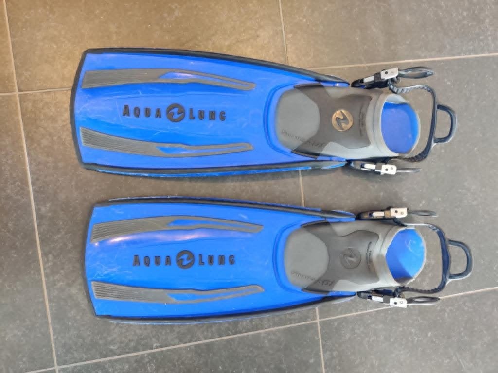 Duikvinnen SMALL Aqua Lung, Watersport en Boten, Ophalen, Gebruikt, Zwem- of Duikvliezen