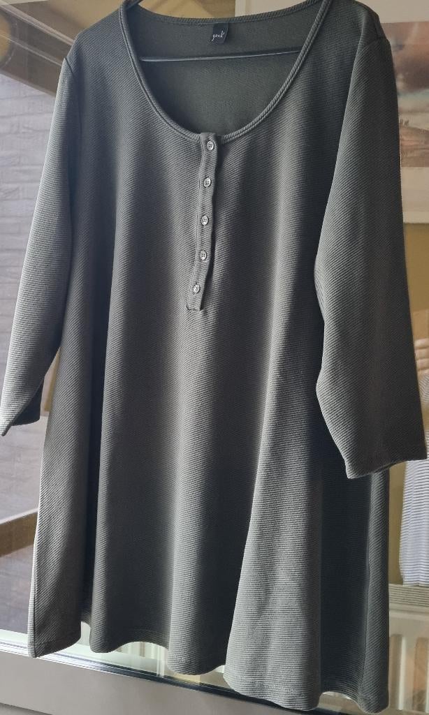 Yoek - Tuniek - Groen - Maat 50/52, Kleding | Dames, Grote Maten, Ophalen of Verzenden, Zo goed als nieuw, Groen, Blouse of Tuniek