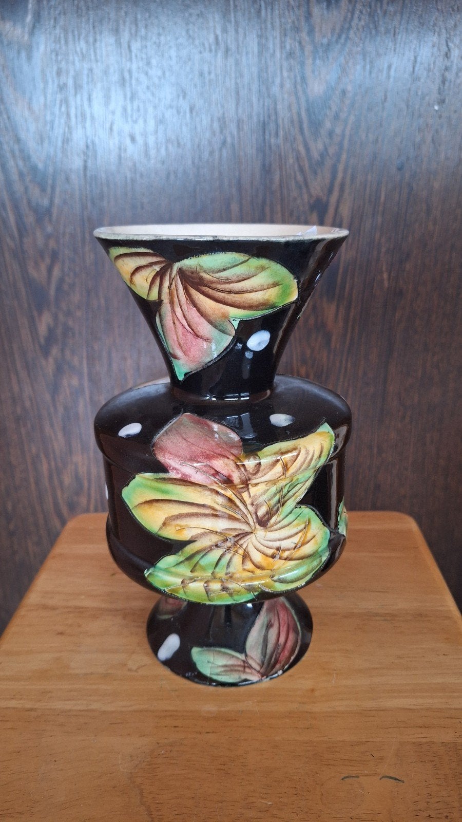 Vintage Vallauris vaas met reliëf bloemdecor – Frankrijk jar, Antiek en Kunst, Ophalen