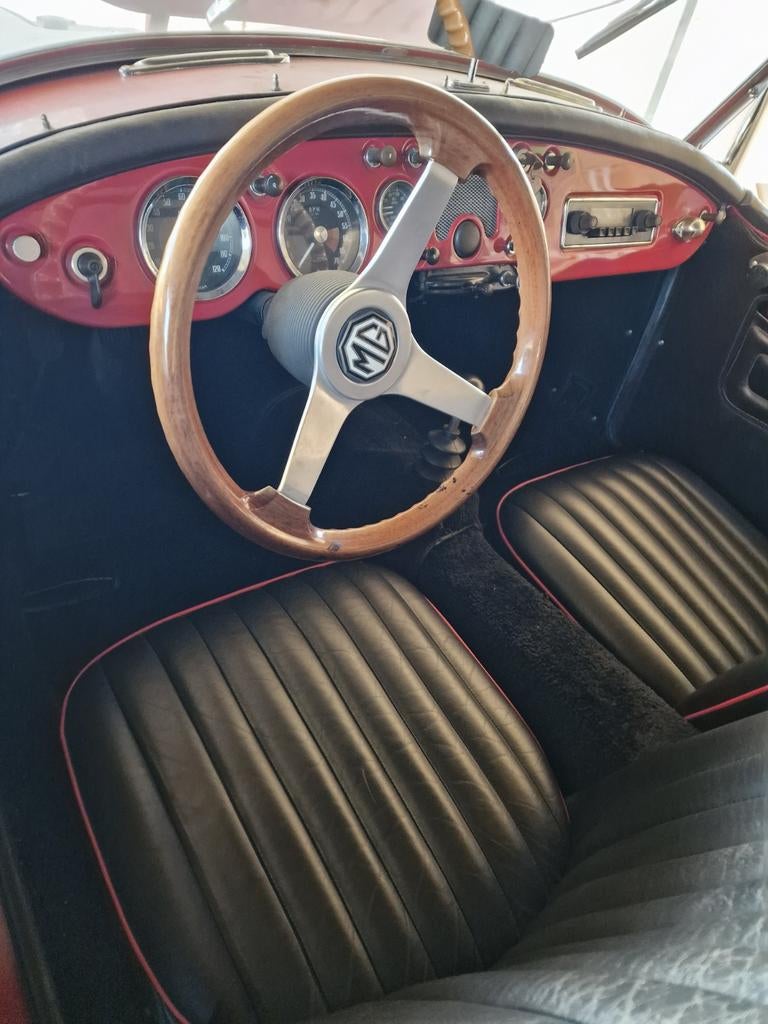 Oldtimers te koop MGA ,MG TD,jaguar,mini, foto 10