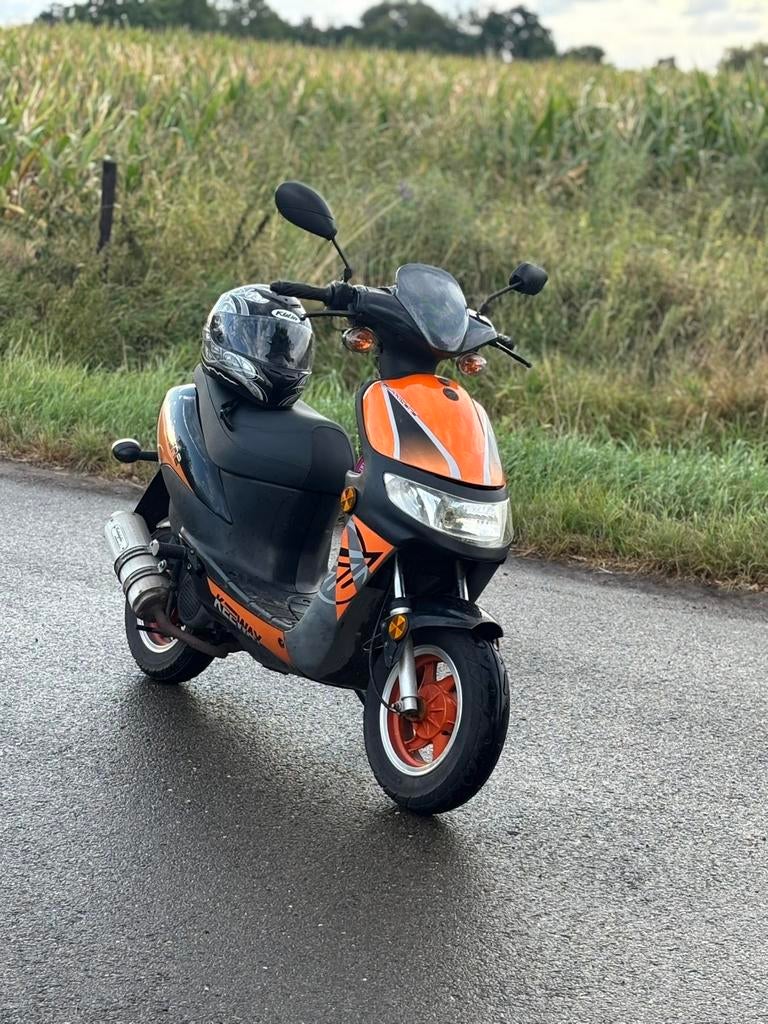 Keeway hurricane, Fietsen en Brommers, Ophalen, Zo goed als nieuw