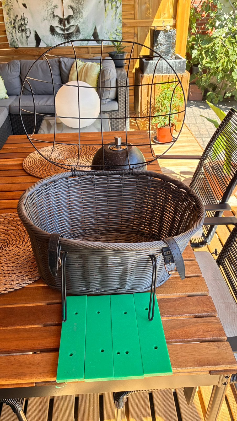 Te koop kleine fiets hondenmand zo goed als nieuw, Dieren en Toebehoren, Ophalen, Zo goed als nieuw