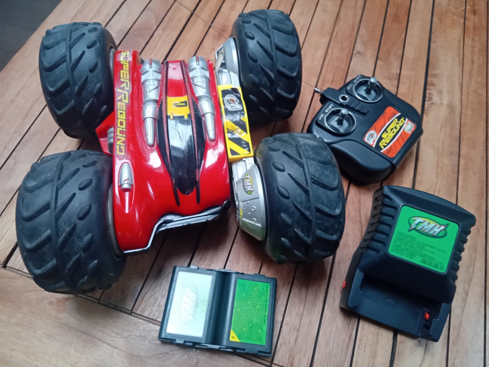 Voiture téléguidée Tyco Super Rebond, Hobby & Loisirs créatifs, Enlèvement, Utilisé