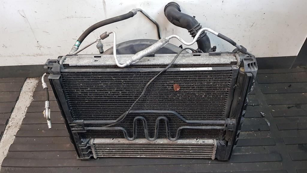 RADIATEUR COMPLEET BMW 3 serie Touring (E91), Auto-onderdelen, Gebruikt, BMW