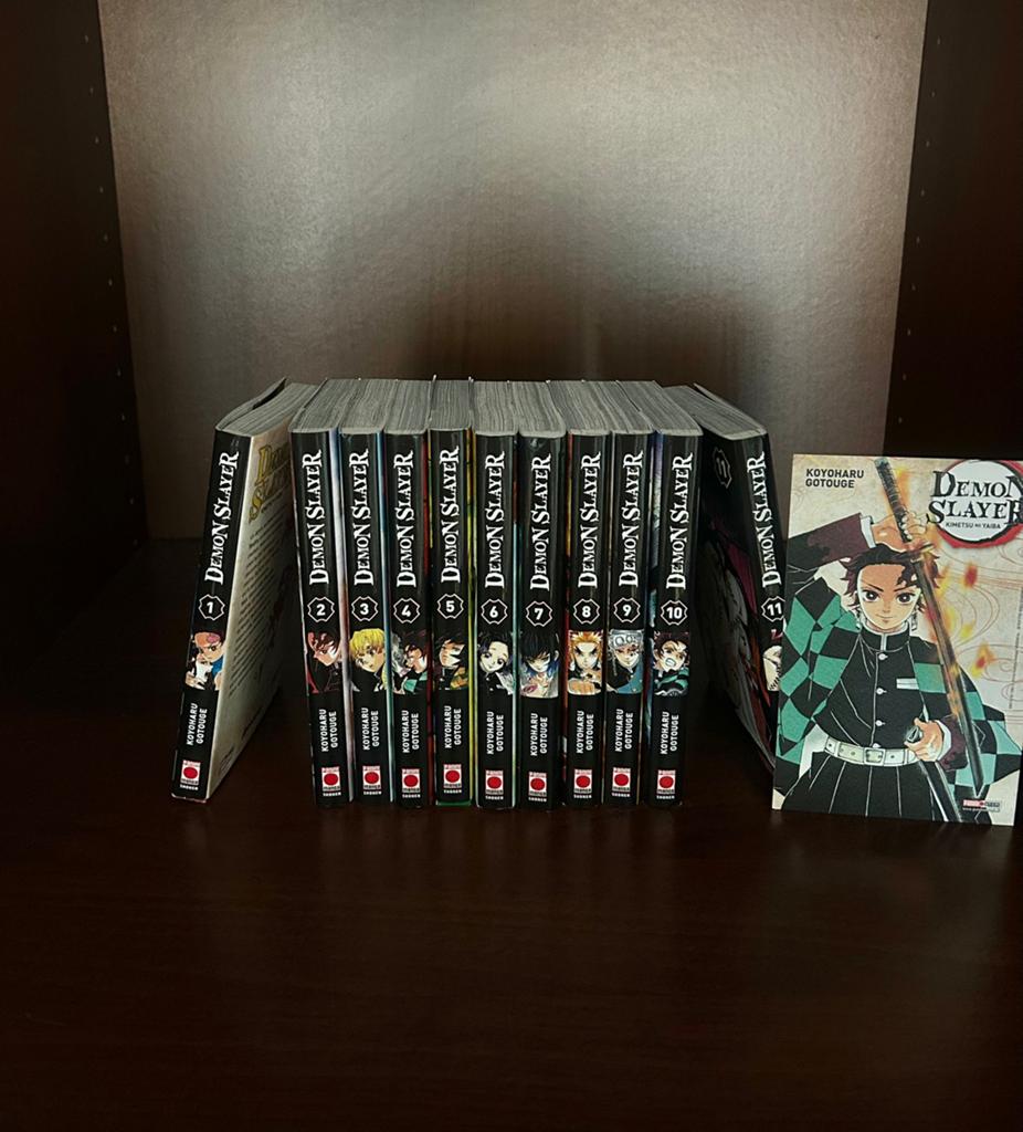 Manga Demon Slayer 1 à 11 (Négociable), Livres, Plusieurs comics, Enlèvement, Comme neuf, Europe