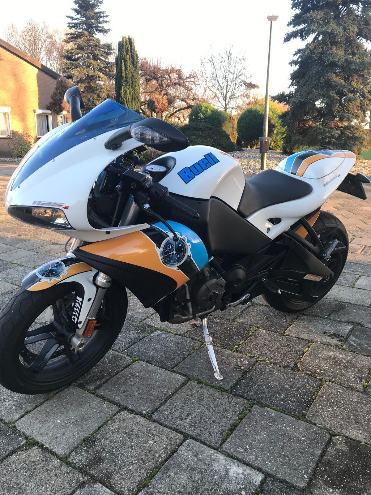 Buel 1125R slechts 5571 echte km IWC showbike, Motoren, 2 cilinders, Sportuitlaat, Occasion, Motorrijbewijs A