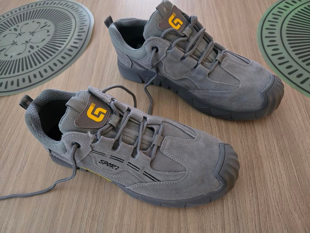 Sport Werkschoenen met stalen tip maat 42 splinternieuw, Ophalen of Verzenden
