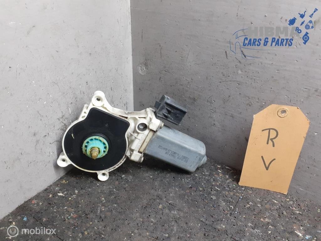Raammotor rechtsvoor Chrysler 300C 3.0 V6 CRD) 994669-100, Gebruikt, Chrysler, Ophalen of Verzenden, Chrysler