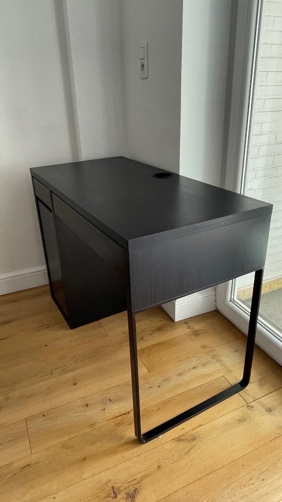 Bureau IKEA noir / black ikea desk, Maison & Meubles, Bureaux, Classique, Avec tiroirs, Comme neuf, IKEA