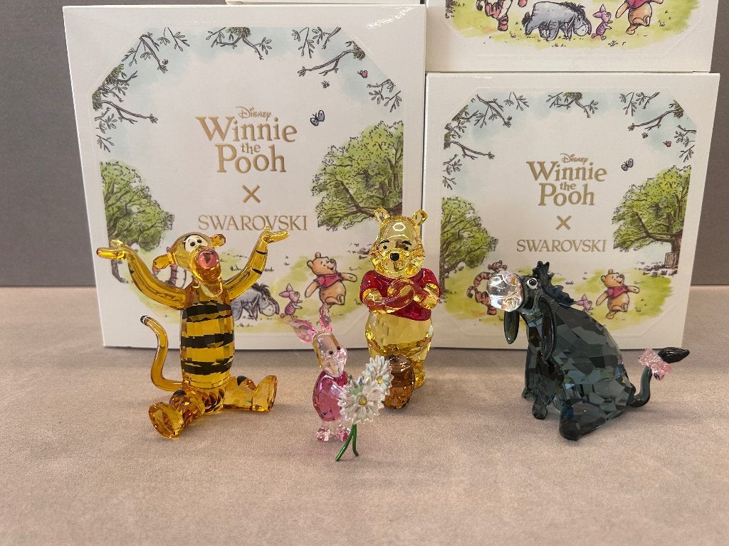 Swarovski Disney Winnie The Pooh compleet, Ophalen of Verzenden, Nieuw, Figuurtje