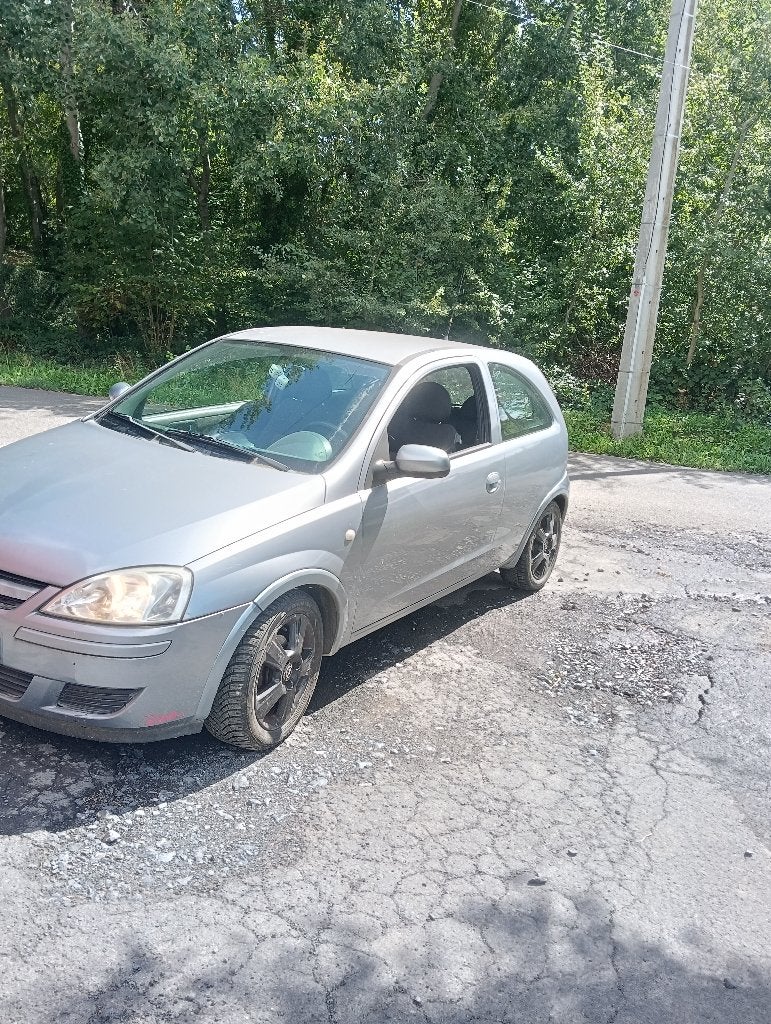Opel corsa  prêt a immatriculé a passé au ct il a 5 jour, Autos, Argent ou Gris, Achat, Boîte manuelle, 5 places