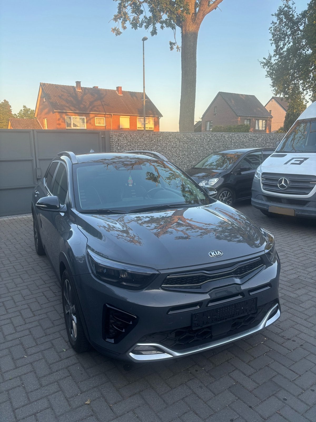 Kia stonic 1.0 T-GDI GT line MHEV automaat 120pk hybride, Auto's, Kia, 4 cilinders, Regensensor, Leder en Stof, 5 zetels