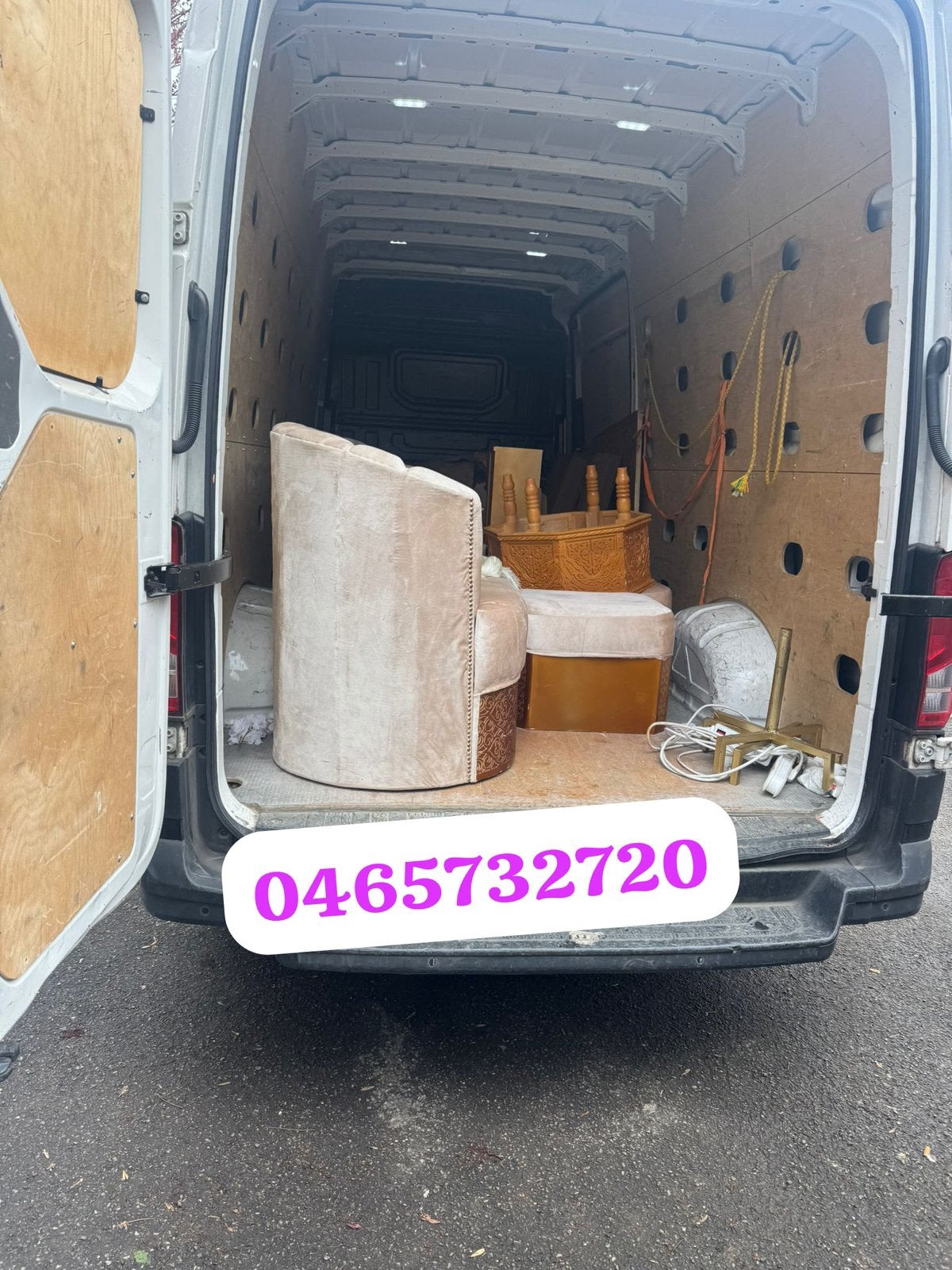 Louer camionette av chaufeur️0465732720