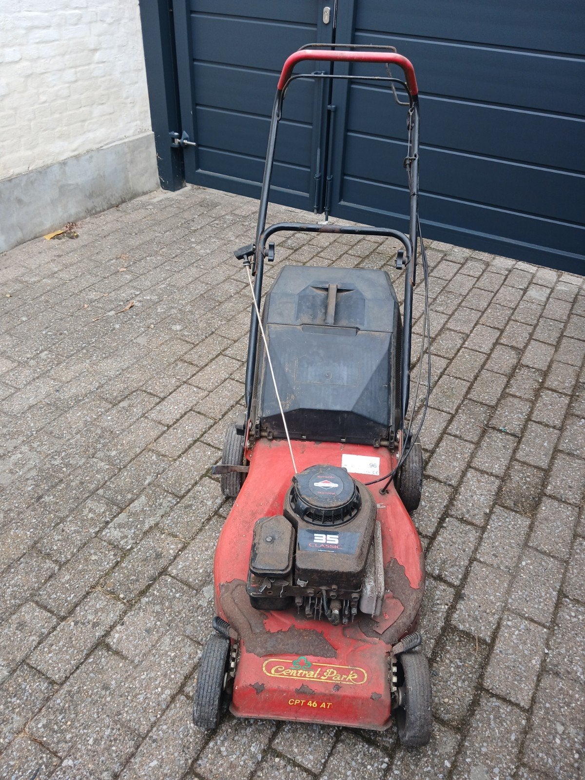 een zelftrekker grasmaaier op benzine 3.5pk, Ophalen