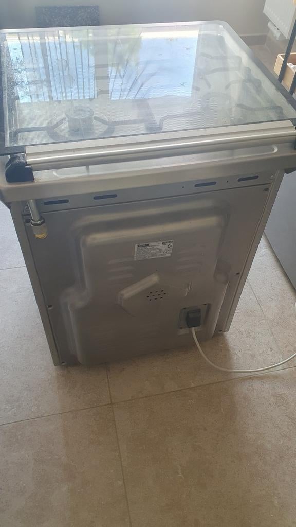 Cuisinière gaz de ville, Electroménager