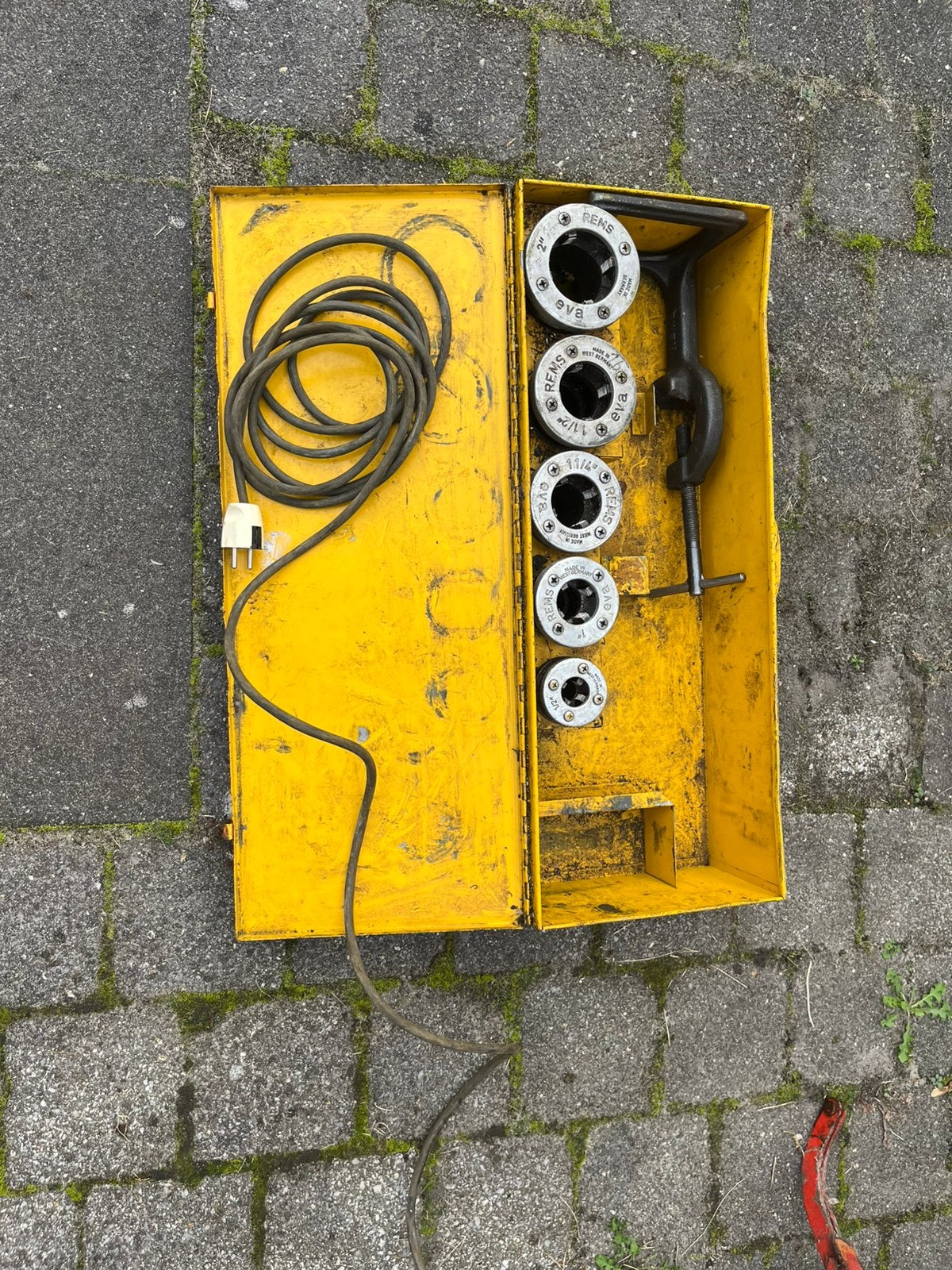 Te koop: Draadsnijmachiene, Doe-het-zelf en Bouw, Ophalen, Gebruikt