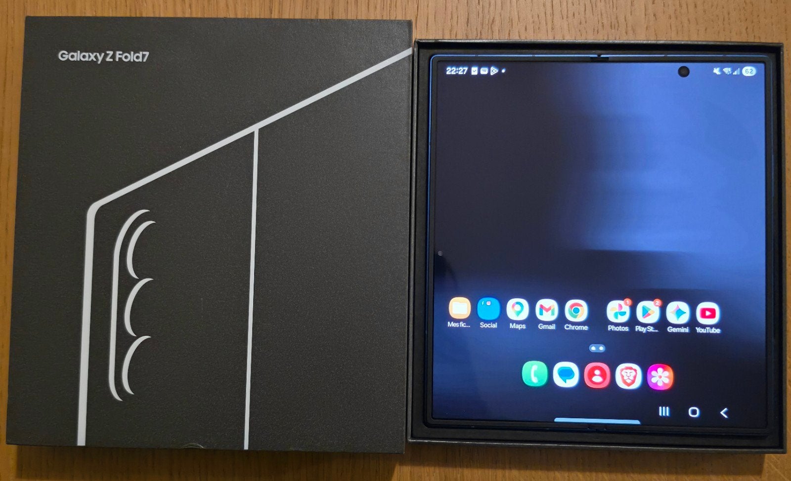 SAMSUNG GALAXY Z FOLD 7 256GB/12GB RAM, Télécoms, Neuf, Autres modèles, 10 mégapixels ou plus, Enlèvement