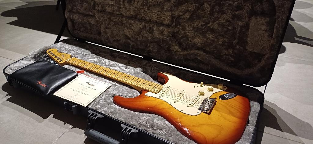 Opruiming gitaren / pedalen / vintage Fender amp, Muziek en Instrumenten, Snaarinstrumenten | Gitaren | Elektrisch, Zo goed als nieuw