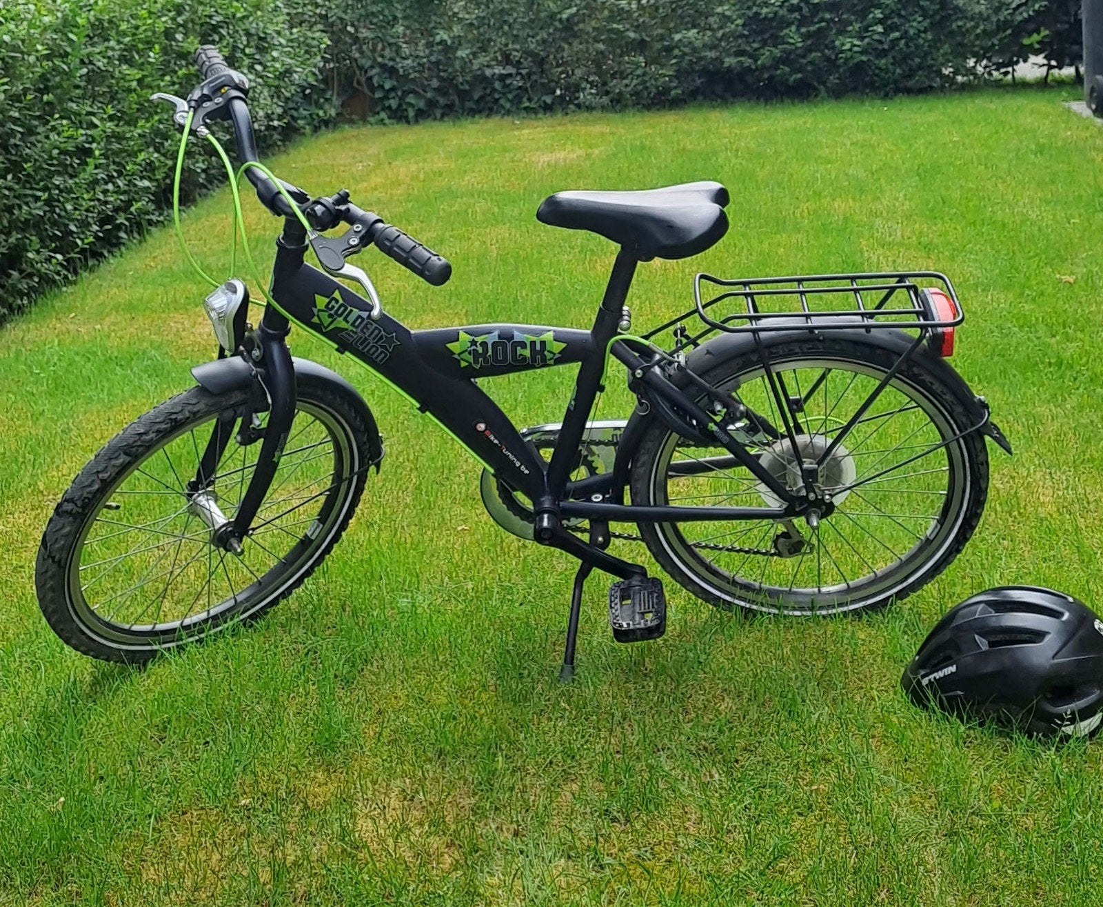Jongensfiets van Decathlon. In heel goede staat. Met helm., Enlèvement