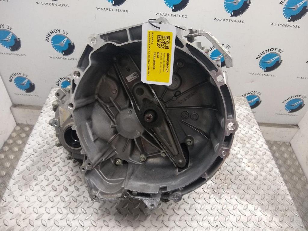MINI (BMW) MINI TRANSMISSIE / VERSNELLINGSBAK 2016, Auto-onderdelen, Ophalen of Verzenden, Gebruikt, Stiba lid