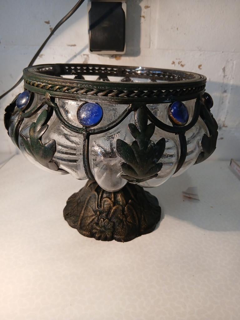 Schaal glas op gepatineerd metaal voet, Antiek en Kunst, Ophalen of Verzenden, Glas