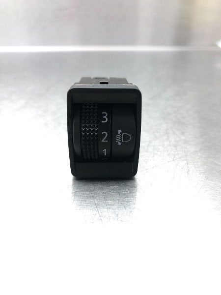 KOPLAMP IHV SCHAKELAAR Nissan Qashqai (J11) (|90419A|), Auto-onderdelen, Gebruikt, Nissan