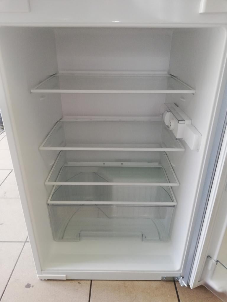 Réfrigérateur Siemens encastrable état neuf 88cm, Electroménager, Neuf, Classe énergétique A ou plus économe, 85 à 120 cm, Sans bac à congélation