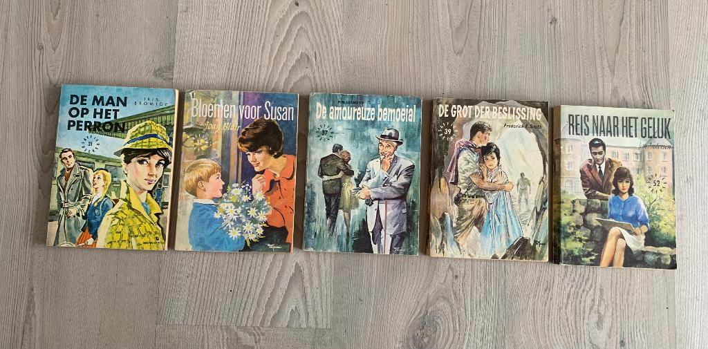 5 romannetjes Safierreeks nr 32, 32, 37, 39, 52, Boeken, Romans, Ophalen of Verzenden, Gelezen