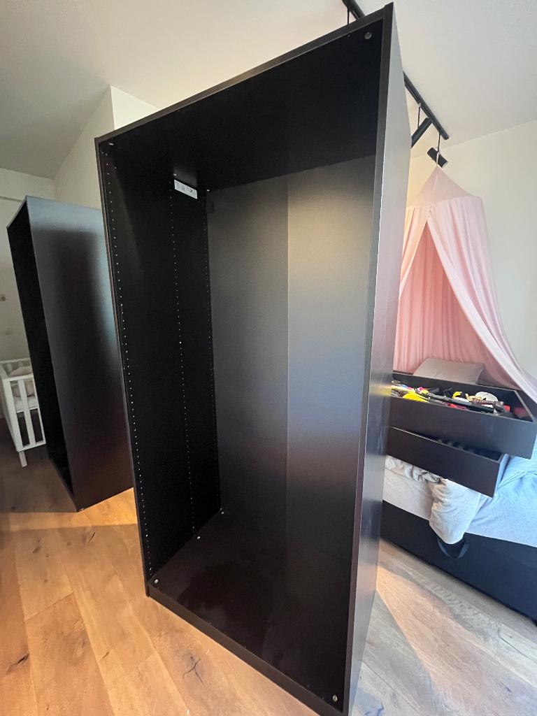 Pax kast gratis, Enlèvement