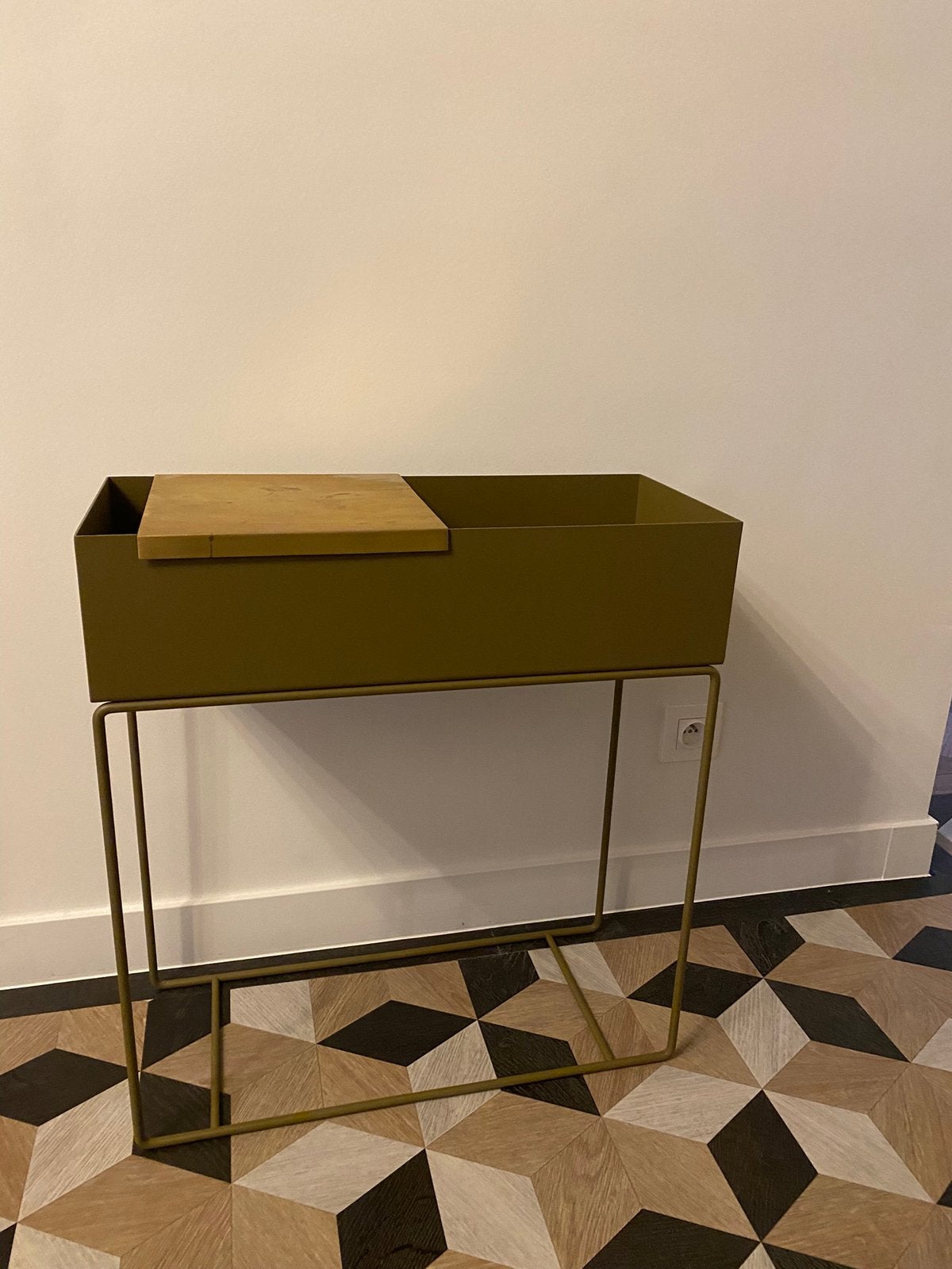 Ferm Living plant box plantenbak olijfgroen, Enlèvement, Comme neuf