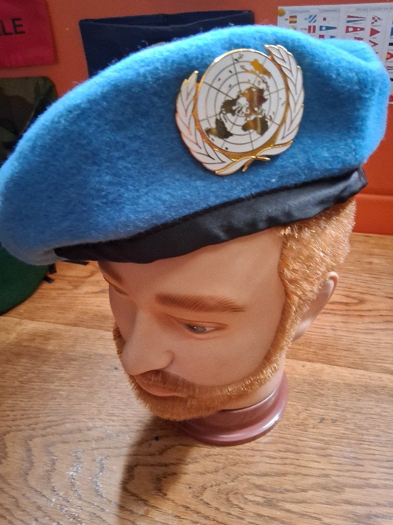 Béret bleu, Enlèvement ou Envoi, Armée de terre, Casque ou Béret