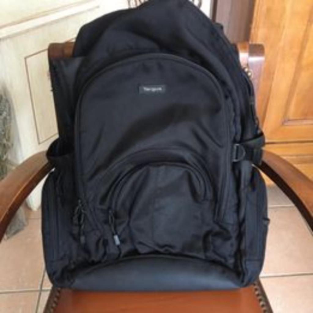 Grote zwarte TARGUS rugzak voor 17'' laptop, Computers en Software, Laptoptassen, Verzenden, 17 inch of meer, Gebruikt, Rugzak