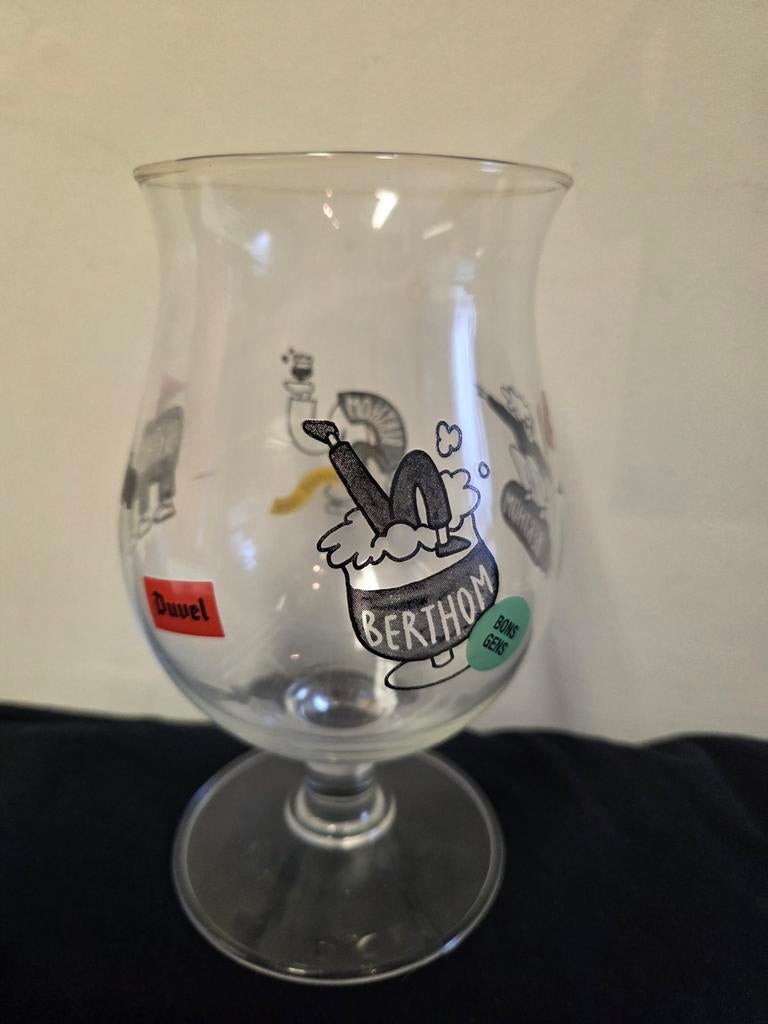 TE KOOP DUVELGLAS BERTHOM, Verzamelen, Glas en Drinkglazen, Ophalen of Verzenden