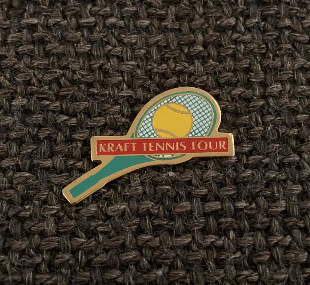 PIN - KRAFT TENNIS TOUR, Collections, Envoi, Utilisé, Sport, Insigne ou Pin's