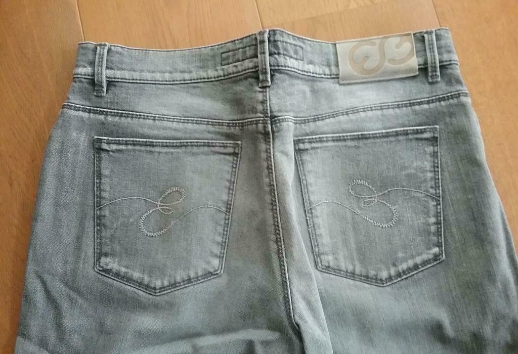 Jean Escada 40, MET Jeans, Envoi, Comme neuf