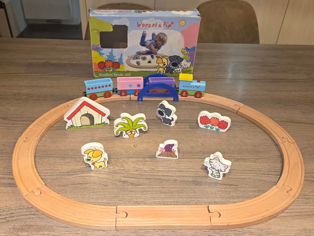 Woezel en Pip 21 delige houten treinset, Ophalen