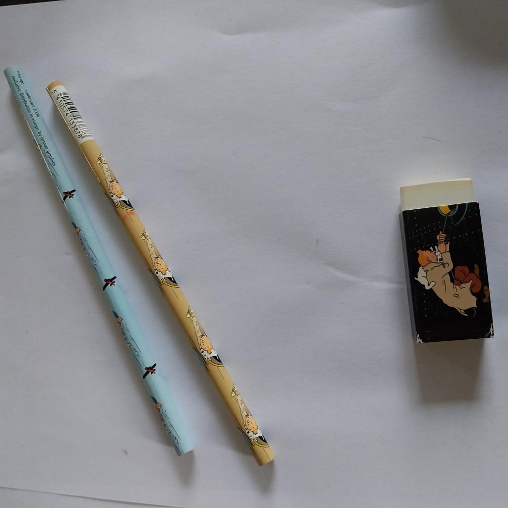 Ensemble 2 CRAYONS+GOMME "TINTIN"  Neufs, Enlèvement, Tintin, Neuf, Autres types