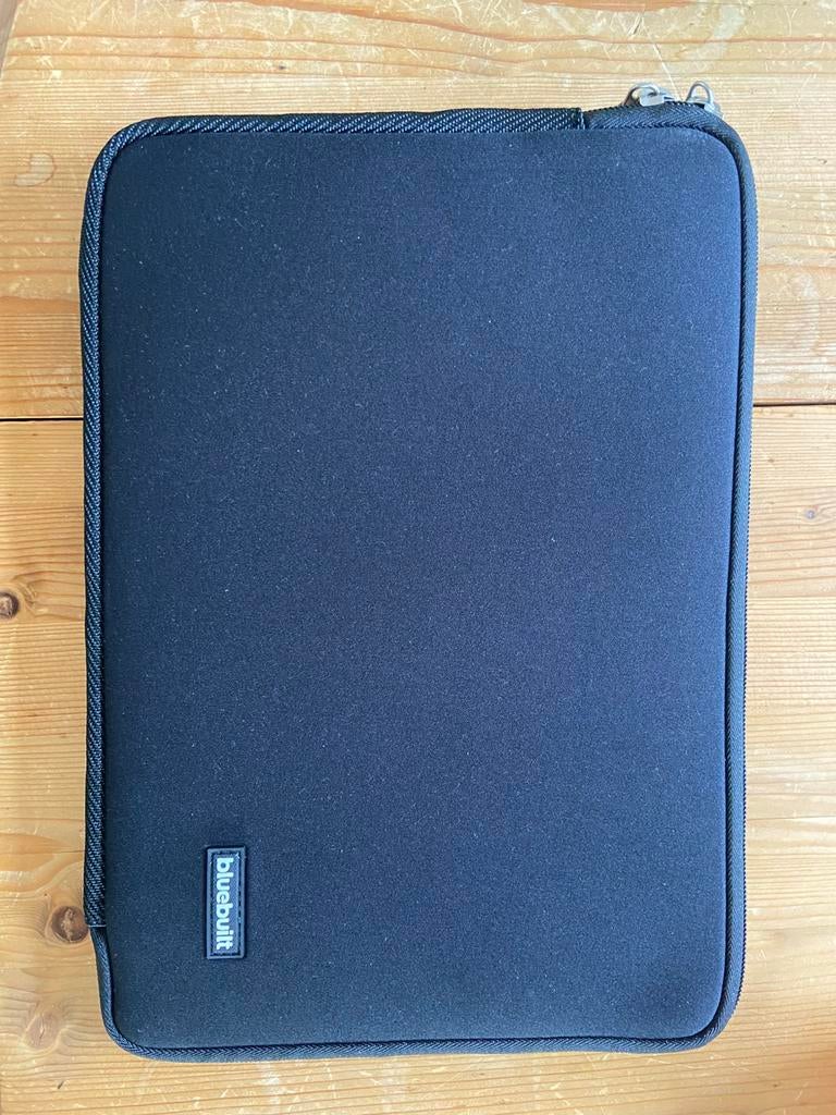 BlueBuilt Housse pour PC Portables pour Apple MacBook Air 13, Informatique & Logiciels, Housses d'ordinateur portable, Neuf, 13 pouces