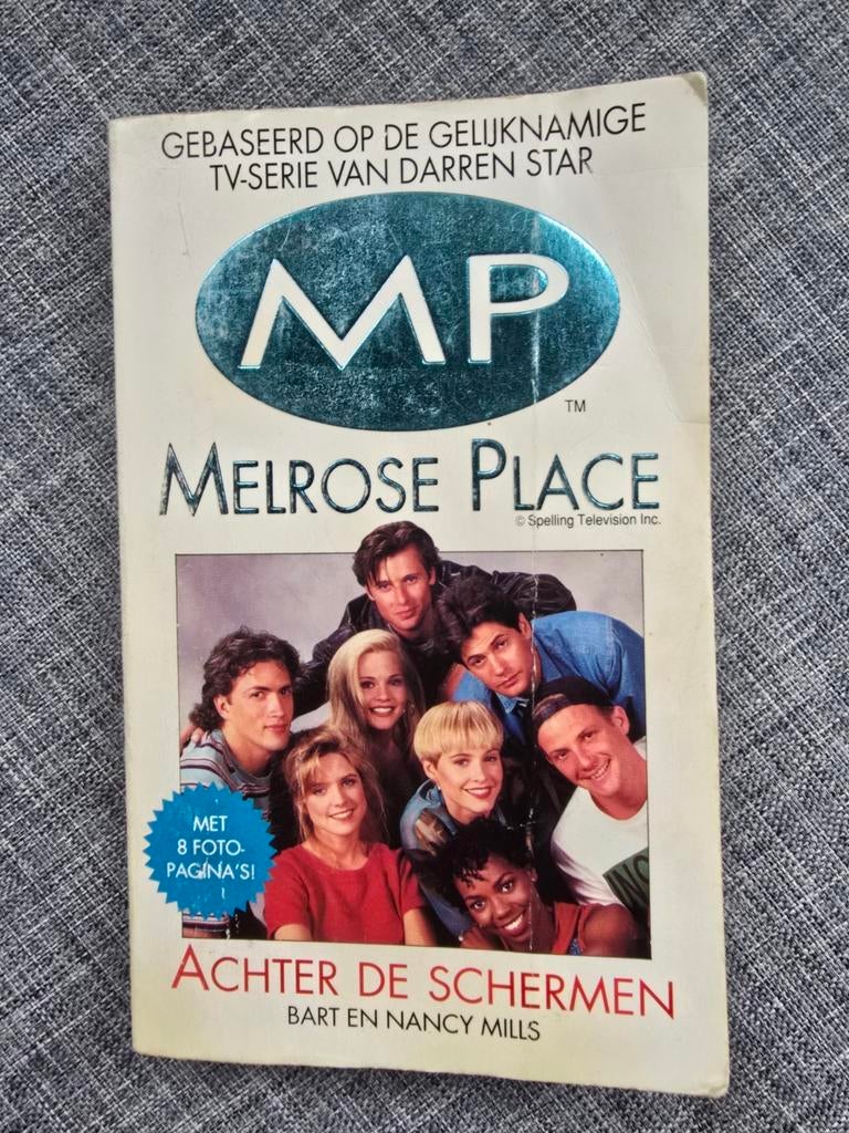 Mills - Melrose place achter de schermen, Ophalen of Verzenden, Zo goed als nieuw, Mills